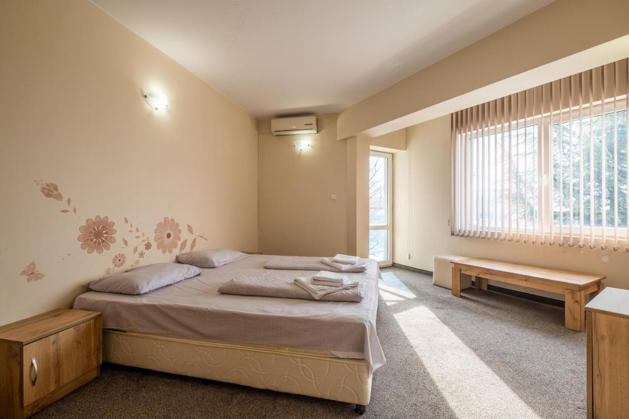 Julia Rooms Sofia Exterior photo